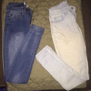 Size 3 jeggings. Light blue and dark blue. Bag#100